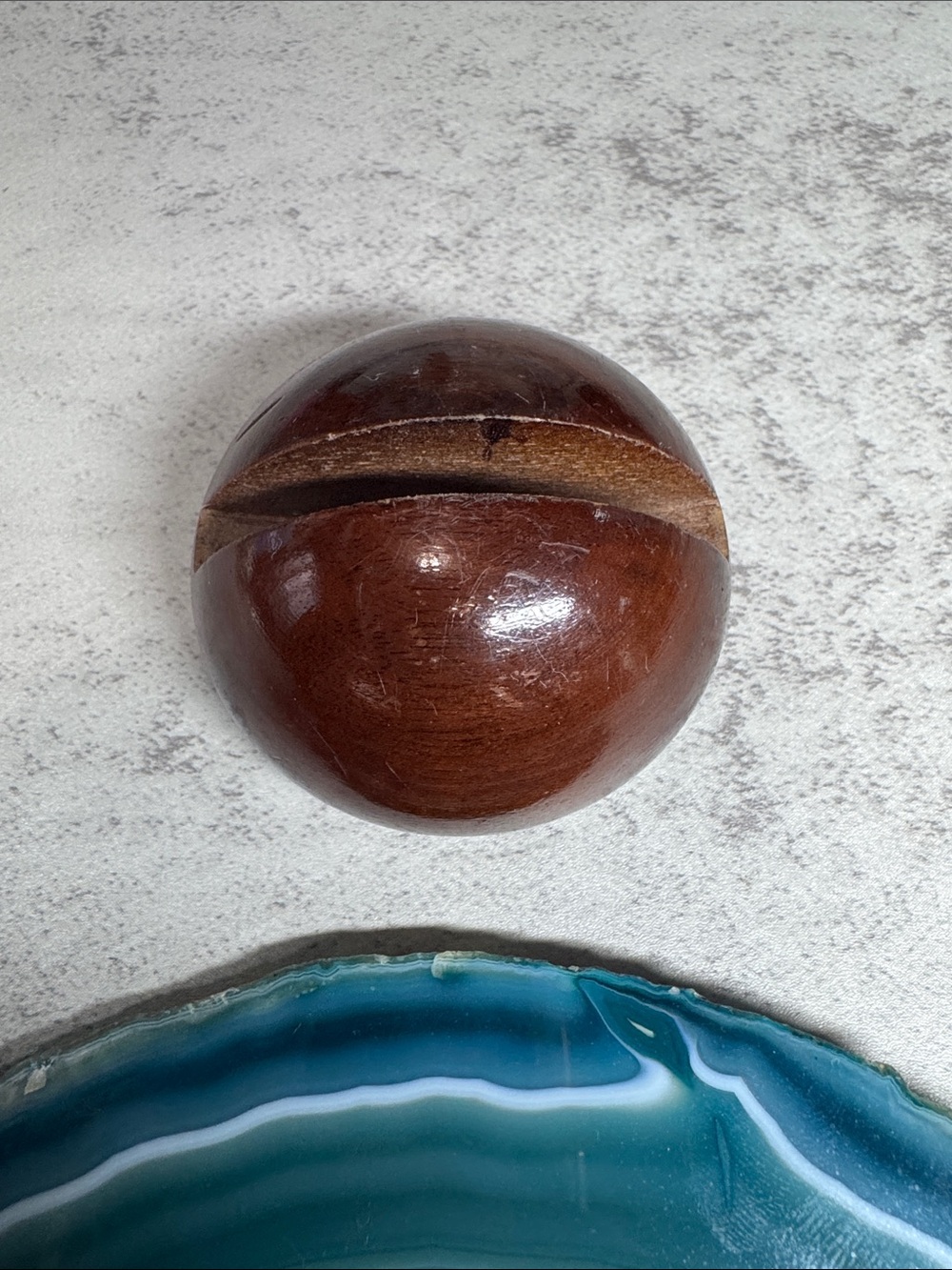 Blue Agate Slice with Bear Relief Home Art Decor - Picture 6 of 9
